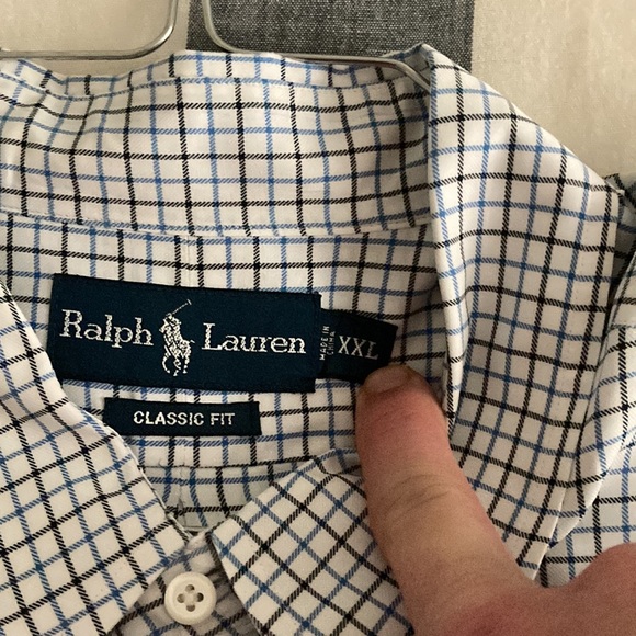 Button Down shirt - Picture 2 of 3